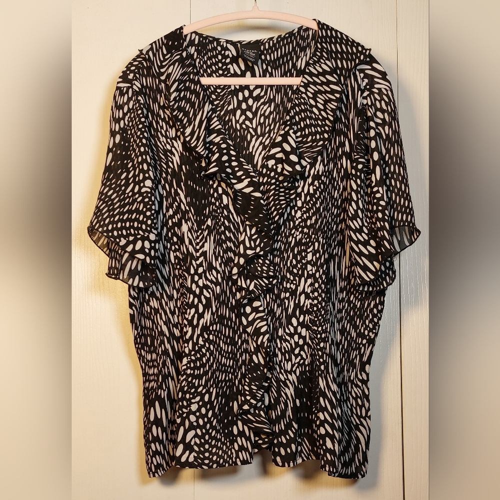 George Black White Chiffon Blouse Size 22/24 Ruffled Neckline Flutter Sleeves - Picture 9 of 11